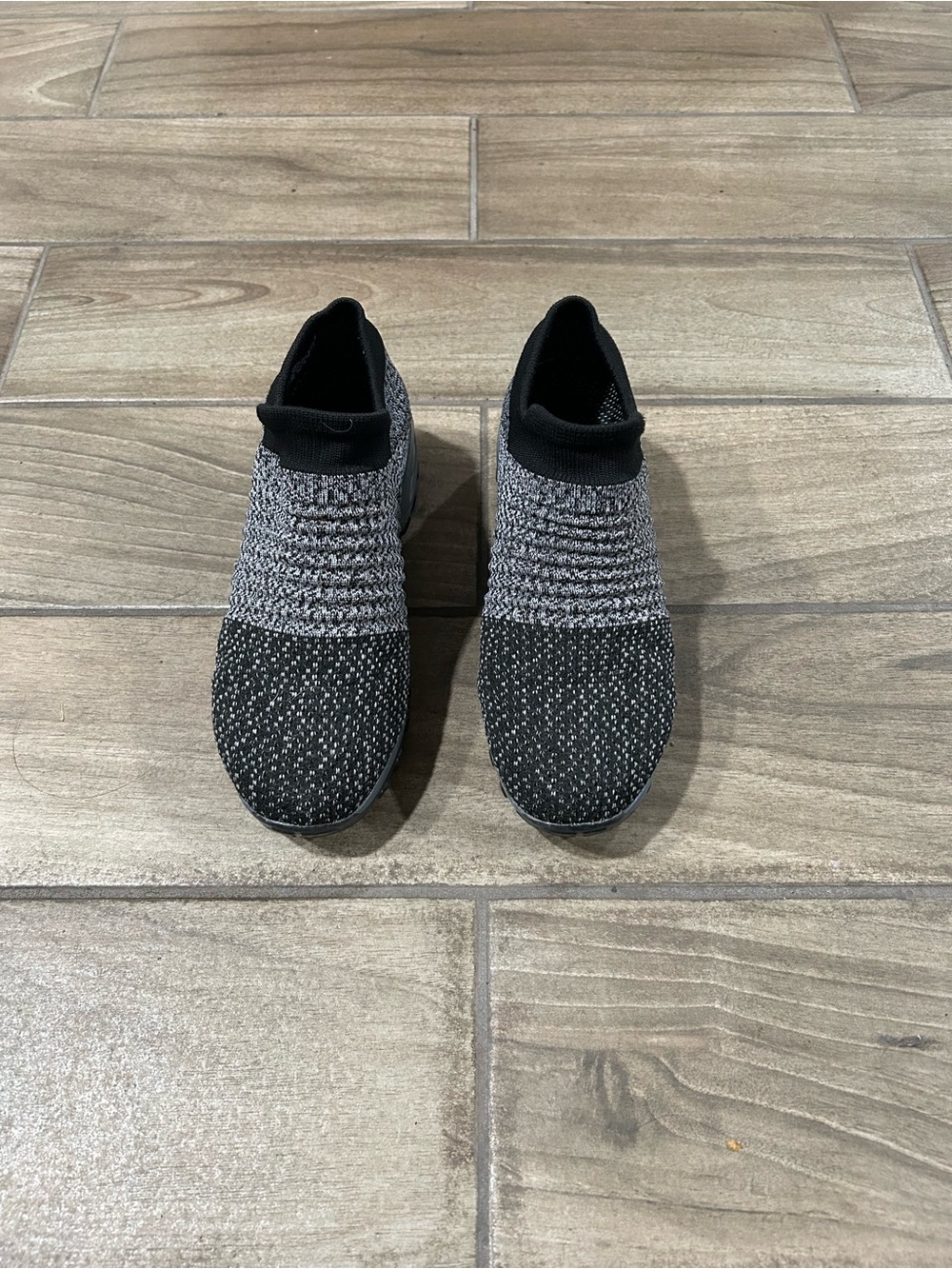Women’s Slip-On Knit Sneakers - Black/Grey
